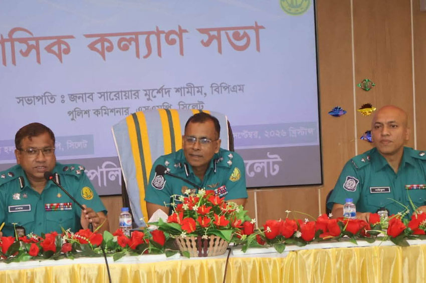 অবৈধ যানবাহনের বিরুদ্ধে কঠোর হচ্ছেন এসএমপি কমিশনার